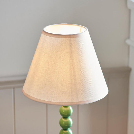 Higgledy And Ivy 25cm Vintage White Shade Table Lamp With High Gloss Cotswold Green Base